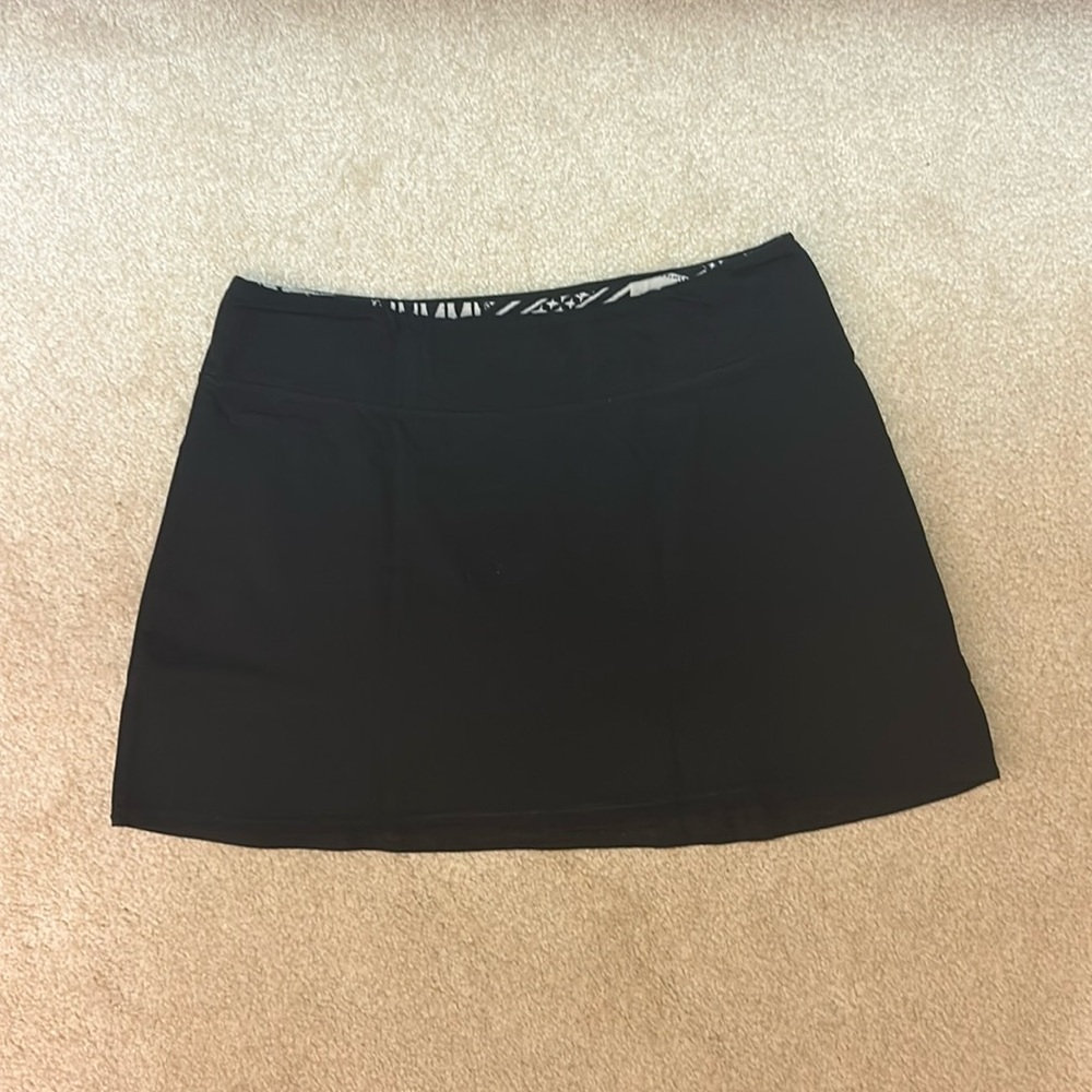 Patagonia pull on cotton/spandex back skirt